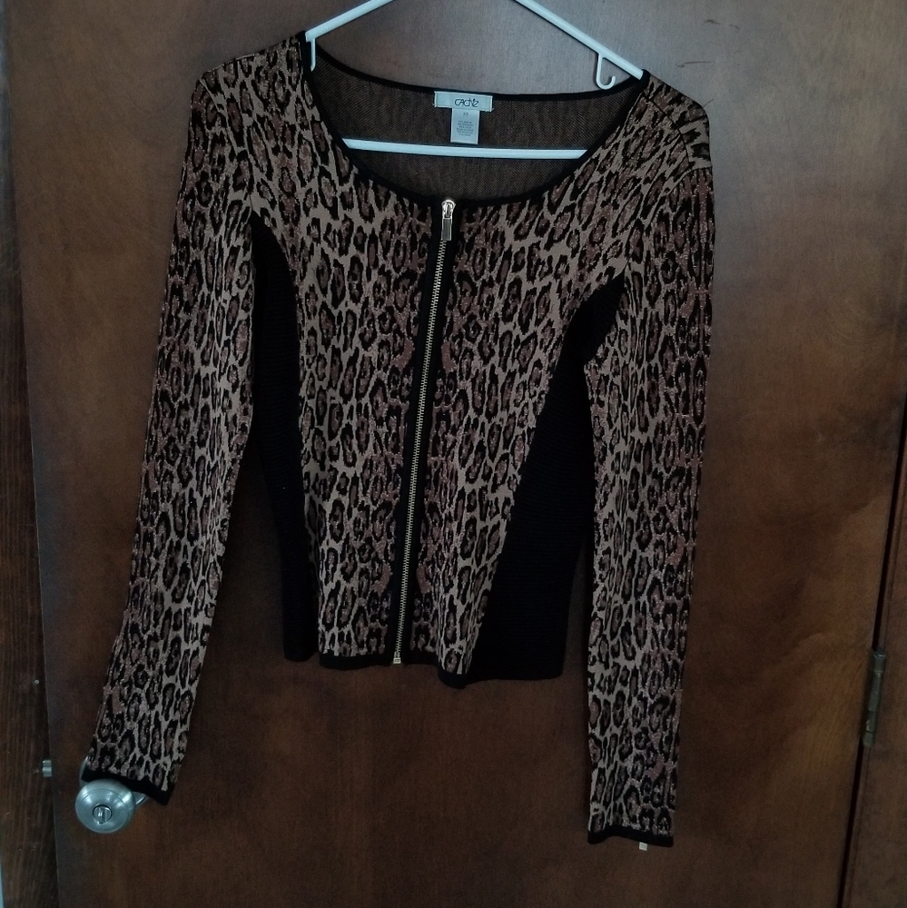 Cache leopard print sweater never been worn